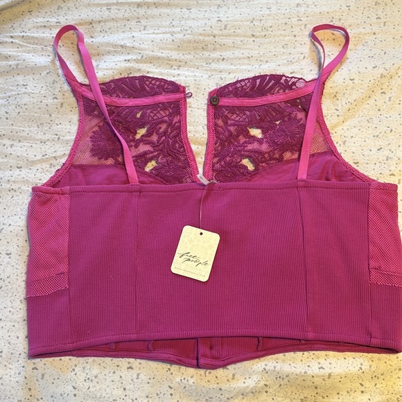 Elegant Pink Lace Button-Up Women's Top - Picture 3 of 4